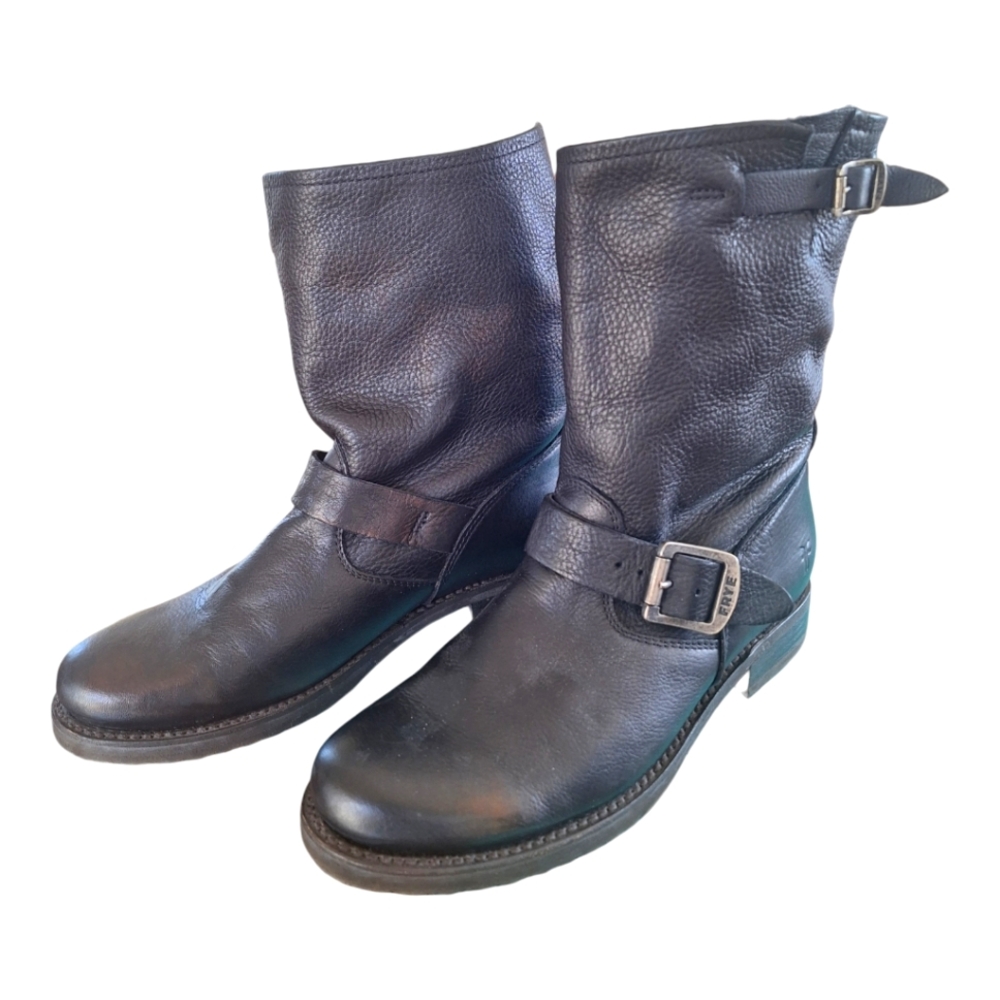 FRYE Women's Veronica Short Boot Engineer MOTO BIKER Slouchy BLACK LEATHER 7